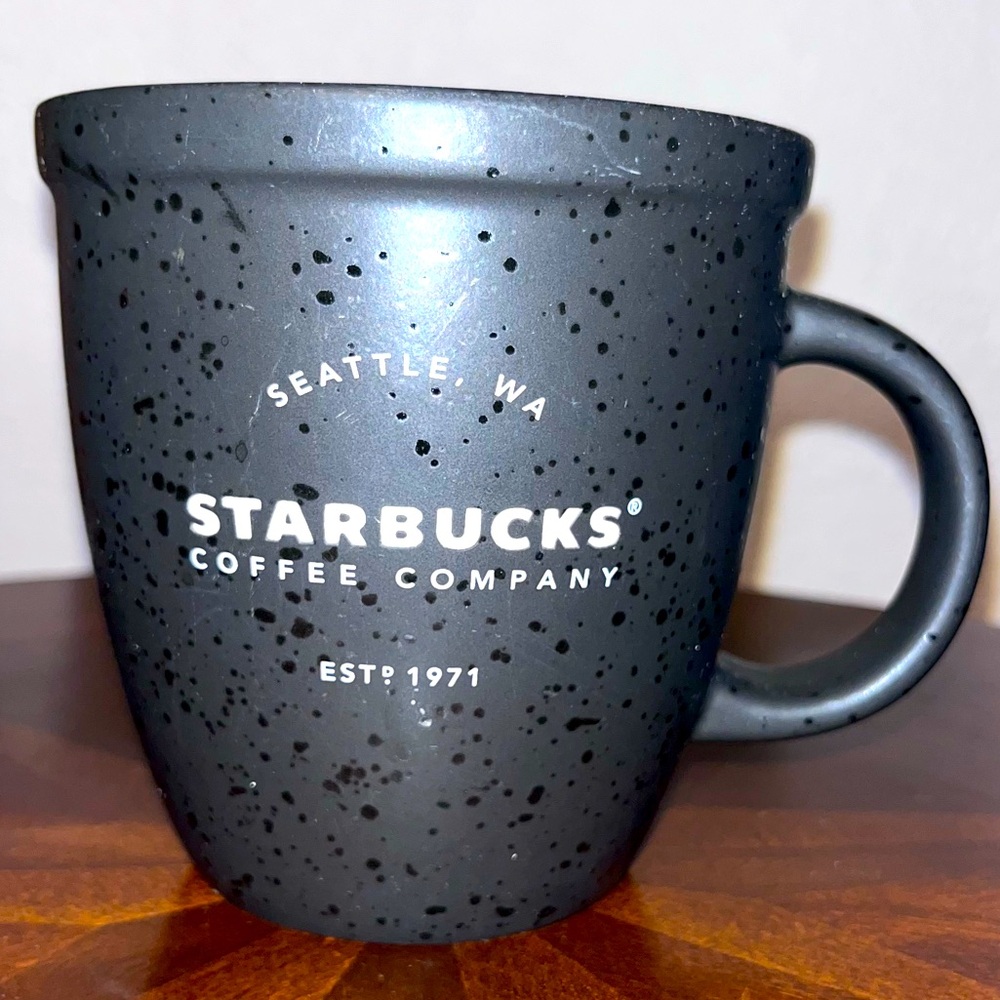 Starbucks 2016 Seattle WA Est 1971 Black Coffee Mug. 16 Oz
